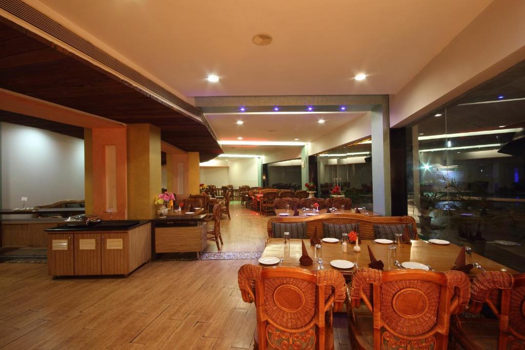 Biji'S Hill Retreat Hotel โลนาวาลา ภายนอก รูปภาพ