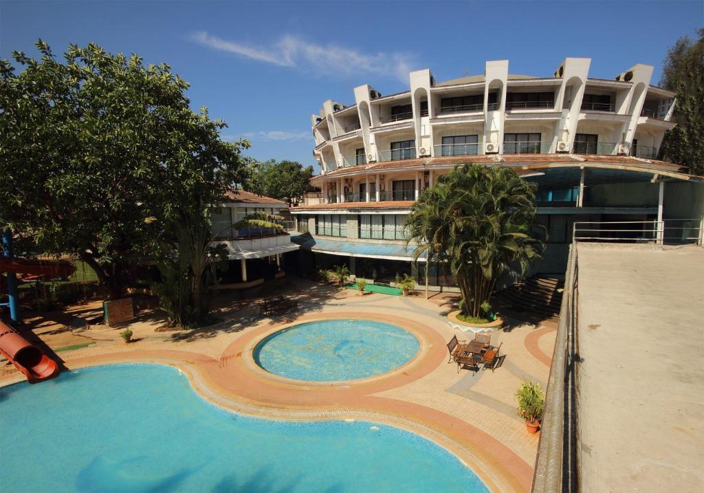 Biji'S Hill Retreat Hotel โลนาวาลา ภายนอก รูปภาพ