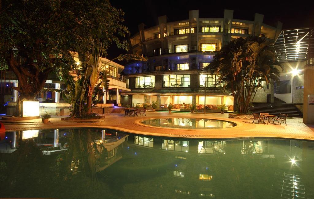 Biji'S Hill Retreat Hotel โลนาวาลา ภายนอก รูปภาพ