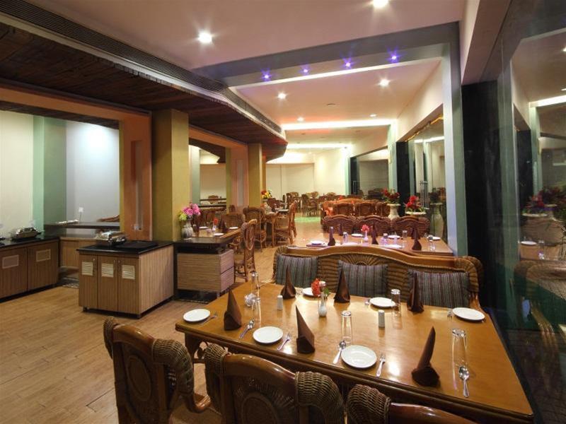 Biji'S Hill Retreat Hotel โลนาวาลา ภายนอก รูปภาพ